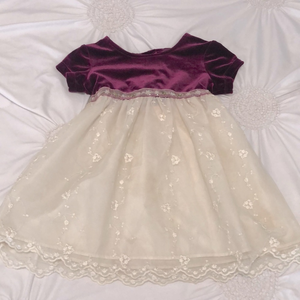 BEAUTIFUL eggplant and cream holiday dress